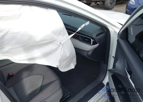 2020 Toyota Camry Le из США, поврежденный, VIN 4T1C11AKXLU363933